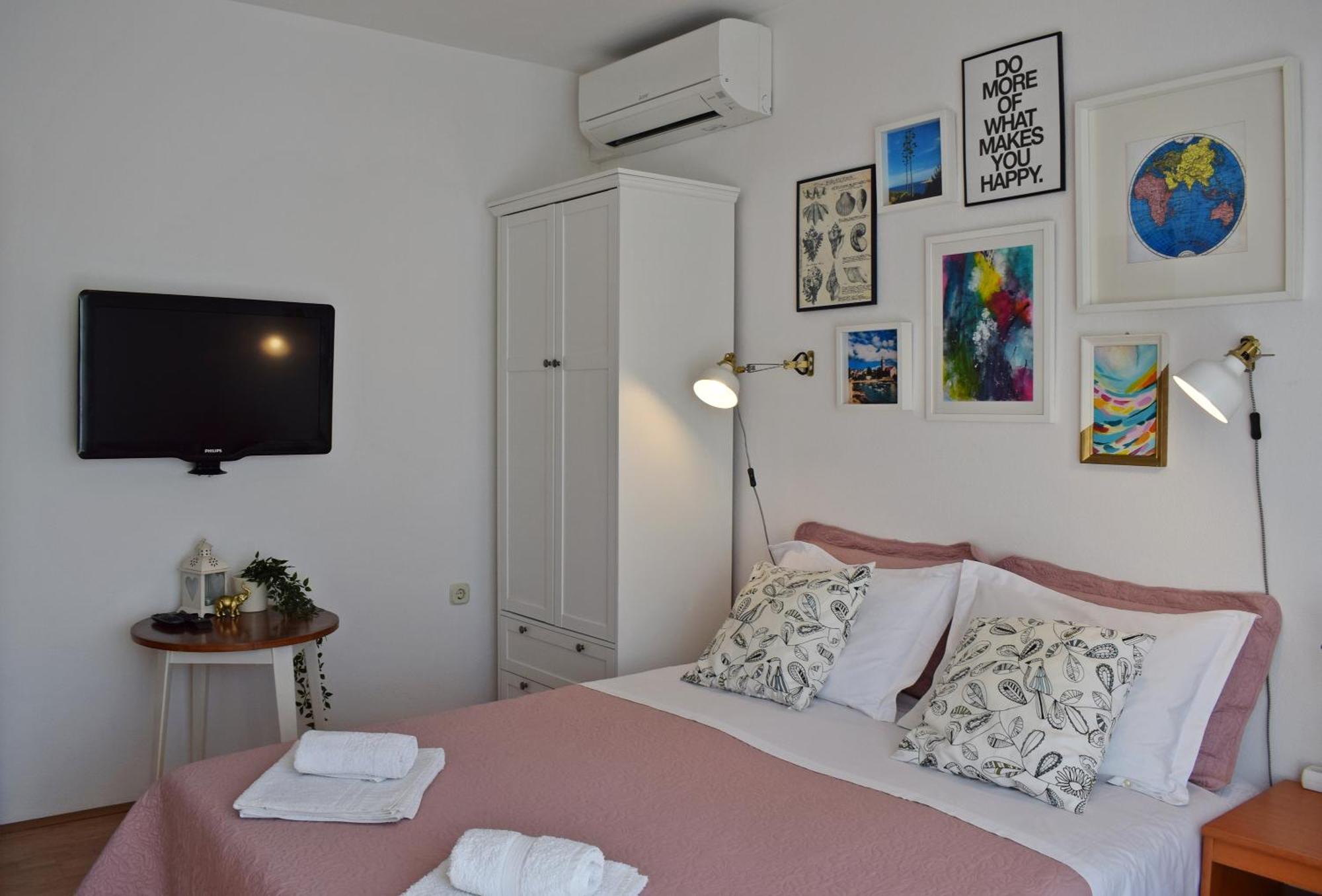 חוואר Lina Vrankovic Apartments מראה חיצוני תמונה